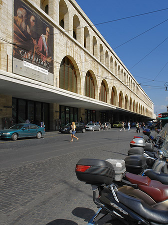 Mofas am Hauptbahnhof - Latium (Rom) (Rom)