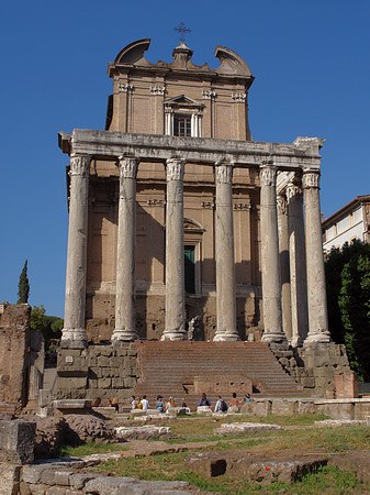 Fotos Tempel des Antoninus Pius und der Faustina | Rom