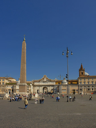 Obelisk mit dem Porta del Popolo - Latium (Rom) (Rom)