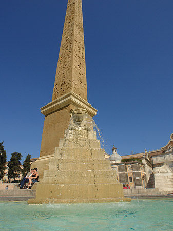 Obelisk mit Wasser - Latium (Rom) (Rom)