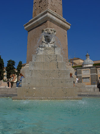 Obelisk mit Wasser - Latium (Rom) (Rom)