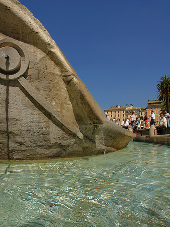 Foto Schiff im Barcaccia Brunnen - Rom