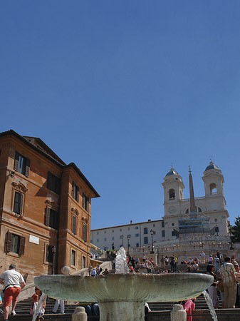 Kirche und der Barcaccia Brunnen - Latium (Rom) (Rom)