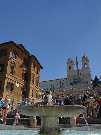 Kirche und der Barcaccia Brunnen - Latium (Rom) (Rom)