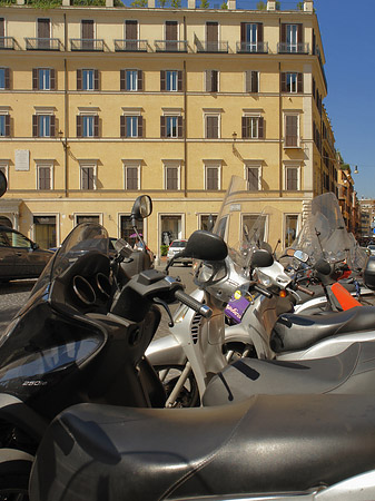 Mofas an der Piazza di Spagna - Latium (Rom) (Rom)