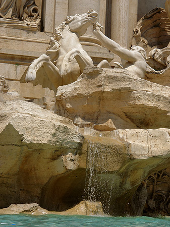 Statuen am Trevibrunnen - Latium (Rom) (Rom)