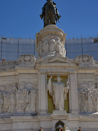 Wache vor dem Monument - Latium (Rom) (Rom)