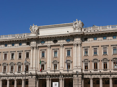 Palazzo Chigi - Latium (Rom) (Rom)