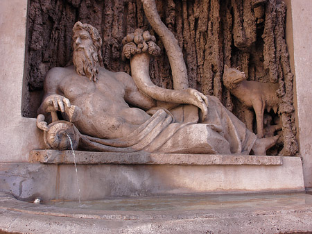 Statuen in der Altstadt Foto 