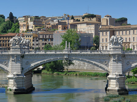 Ponte Vittorio Emanuele II Fotos