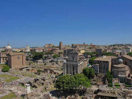 Blick auf das Forum Romanum - Latium (Rom) (Rom)