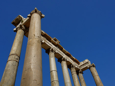 Rostra mit blauem Himmel - Latium (Rom) (Rom)