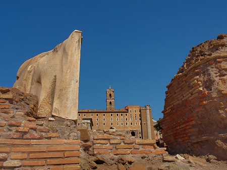 Steine im Forum Romanum - Latium (Rom) (Rom)