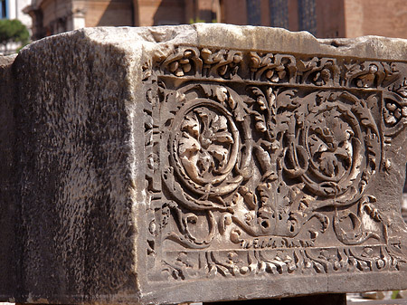 Steine im Forum Romanum - Latium (Rom) (Rom)