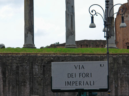 Säulen vor dem Tempel der Venus - Latium (Rom) (Rom)