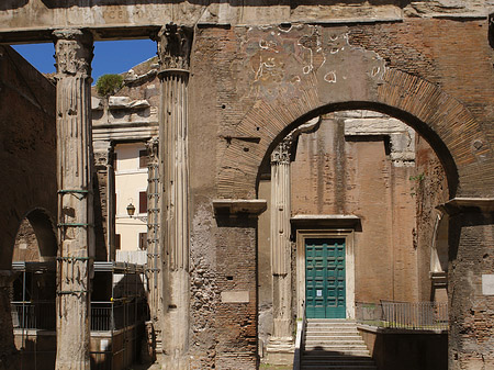 Eingang zur San Angelo in Pescheria - Latium (Rom) (Rom)