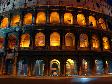 Fassade bei Nacht - Latium (Rom) (Rom)