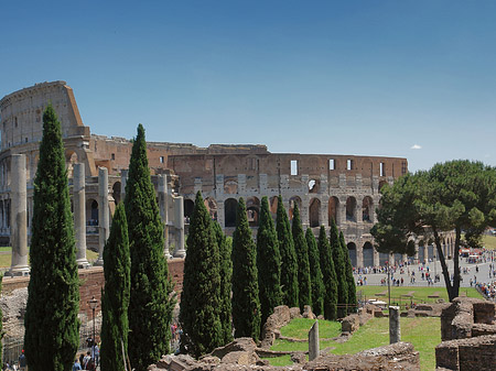 Kolosseum mit dem Forum Romanum - Latium (Rom) (Rom)