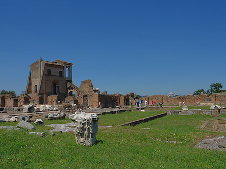 Ruinen mit Apollo Tempel - Latium (Rom) (Rom)