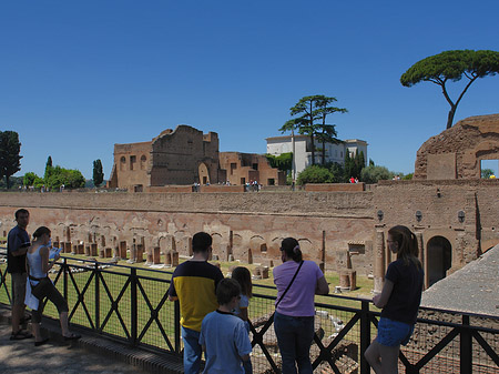 Menschen am Hippodrom - Latium (Rom) (Rom)