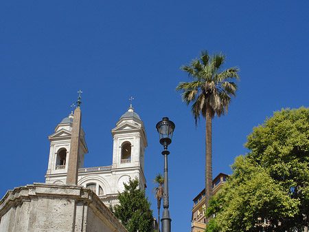 S. Trinita dei Monti mit Obelisk - Latium (Rom) (Rom)