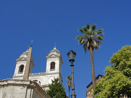 S. Trinita dei Monti mit Obelisk - Latium (Rom) (Rom)