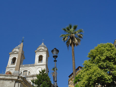 S. Trinita dei Monti mit Obelisk - Latium (Rom) (Rom)