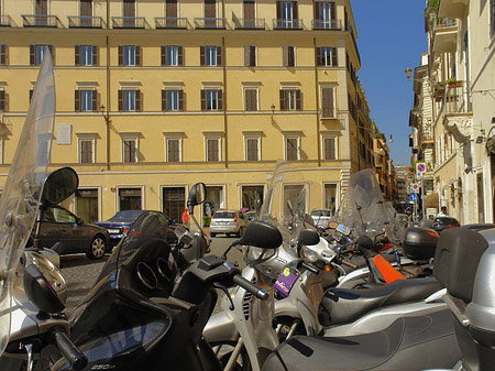 Mofas an der Piazza di Spagna - Latium (Rom) (Rom)