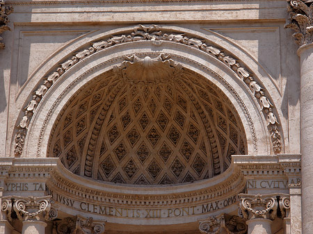 Foto Details am Trevibrunnen - Rom