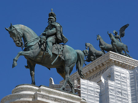 Bronzestatue von Victor Emmanuel